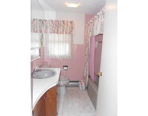 102 Bellamy Rd, Springfield, MA 01119 photo 12