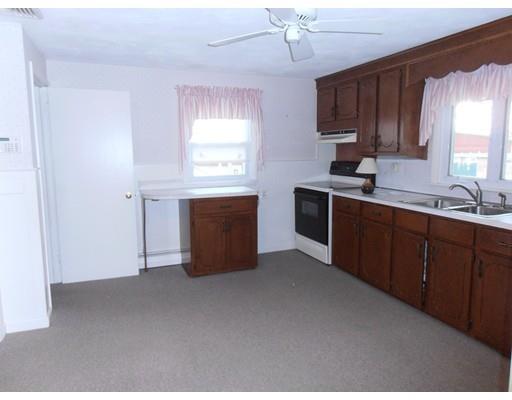 102 Bellamy Rd, Springfield, MA 01119 photo 4