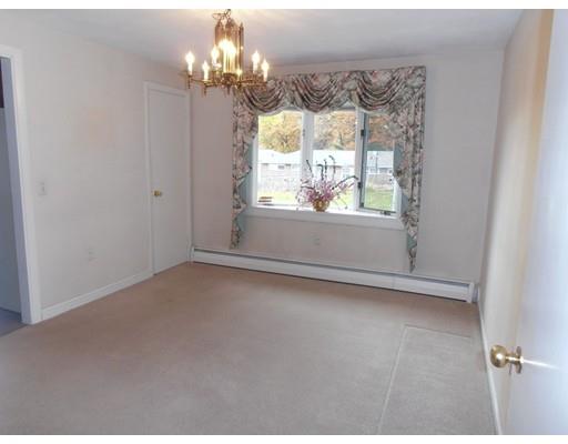 102 Bellamy Rd, Springfield, MA 01119 photo 5