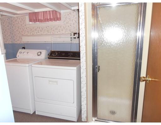 102 Bellamy Rd, Springfield, MA 01119 photo 18