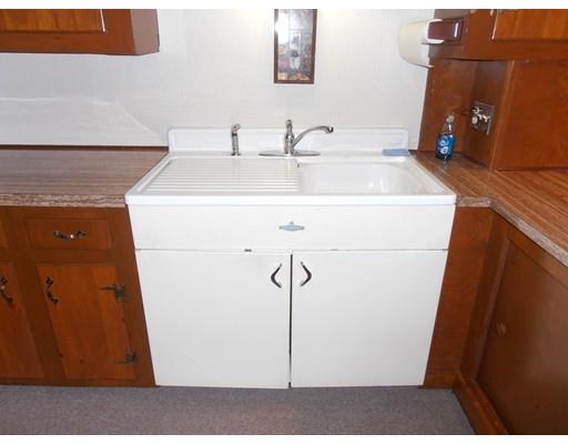 102 Bellamy Rd, Springfield, MA 01119 photo 17