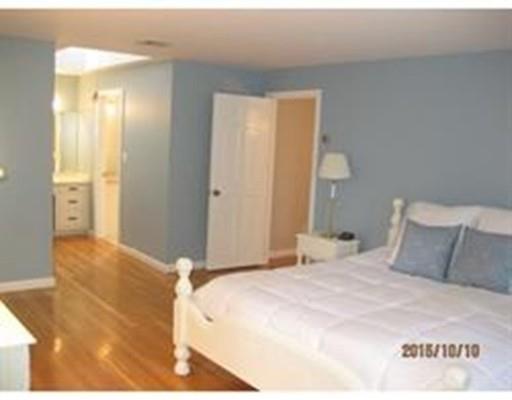 1 Saw Mill Pond Rd, Hingham, MA 02043 photo 11