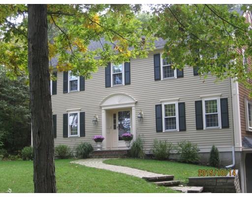 1 Saw Mill Pond Rd, Hingham, MA 02043 photo 2