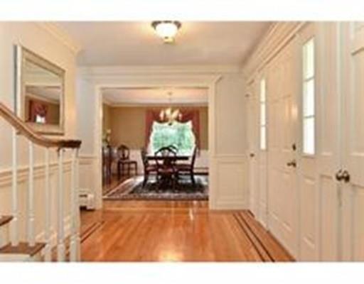 1 Saw Mill Pond Rd, Hingham, MA 02043 photo 4