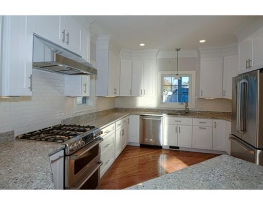 8 Cavanaugh Path, Newton, MA 02459 photo 3