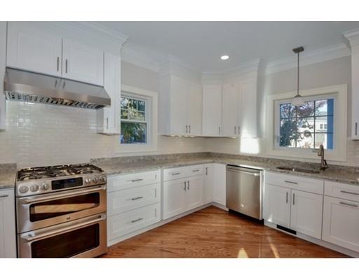 8 Cavanaugh Path, Newton, MA 02459 photo 2