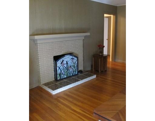 124 Blanche St, Springfield, MA 01119 photo 5