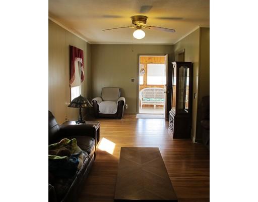 124 Blanche St, Springfield, MA 01119 photo 4