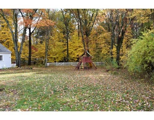 1553 Plumtree Rd, Springfield, MA 01119 photo 4