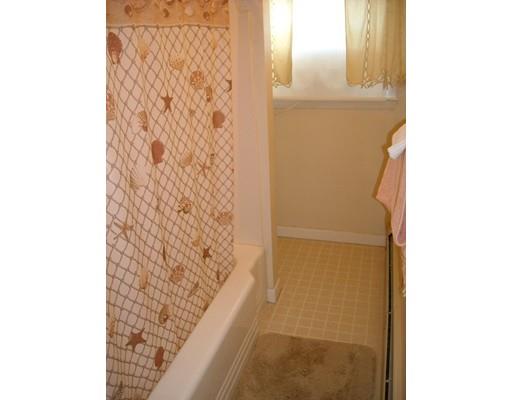 49 Hendrick St, Easthampton, MA 01027 photo 10