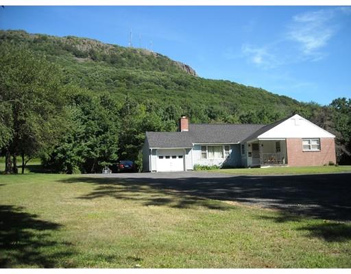 49 Hendrick St, Easthampton, MA 01027 photo 5