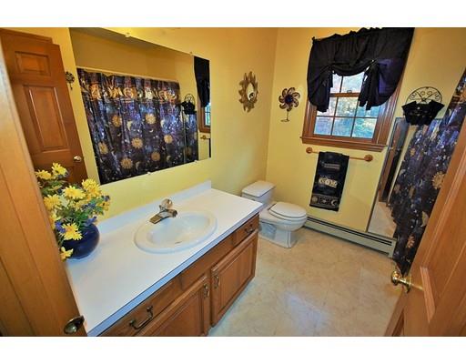 4 Crestview Dr, Mendon, MA 01756 photo 16