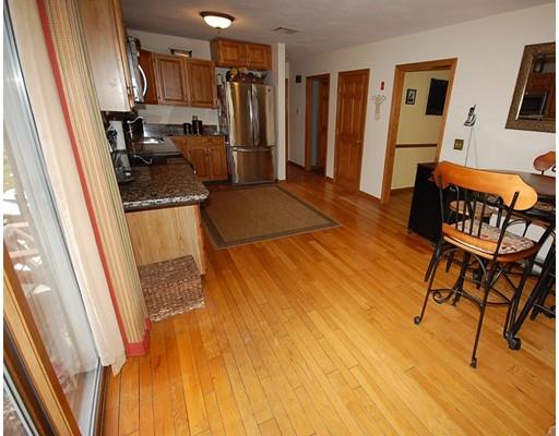 4 Crestview Dr, Mendon, MA 01756 photo 9