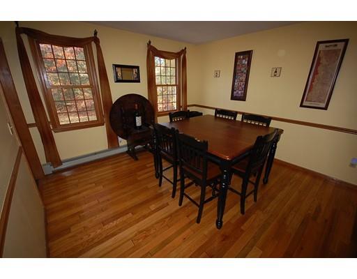 4 Crestview Dr, Mendon, MA 01756 photo 5