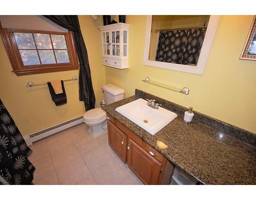 4 Crestview Dr, Mendon, MA 01756 photo 18
