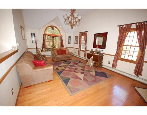 4 Crestview Dr, Mendon, MA 01756 photo 12