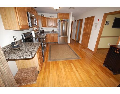 4 Crestview Dr, Mendon, MA 01756 photo 7