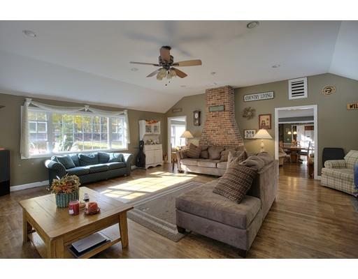 106 Maple Ave, Atkinson, NH 03811 photo 12