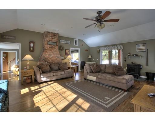 106 Maple Ave, Atkinson, NH 03811 photo 13