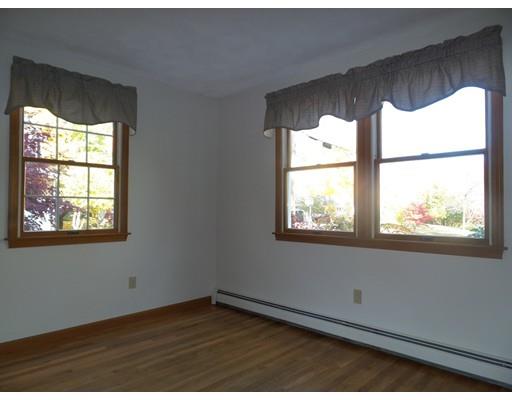 114 Avalon St, Reading, MA 01867 photo 4