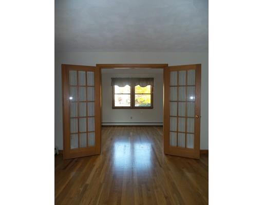 114 Avalon St, Reading, MA 01867 photo 3