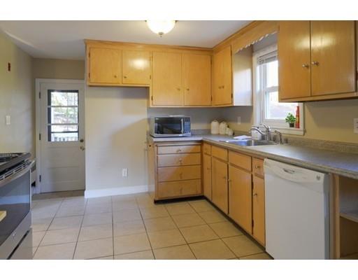 321 Pearl St, Reading, MA 01867 photo 8