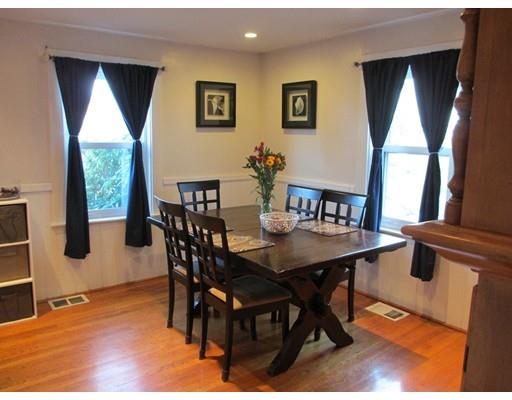 9 Lloyd St, Gloucester, MA 01930 photo 5