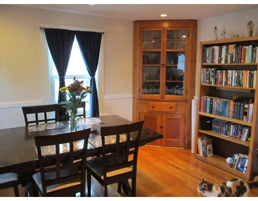 9 Lloyd St, Gloucester, MA 01930 photo 4