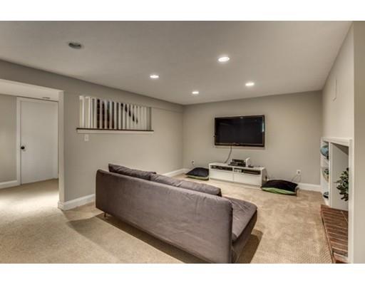 61 Meadowbrook Rd, Needham, MA 02492 photo 28