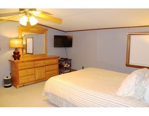 530 Florence St, Fall River, MA 02720 photo 23