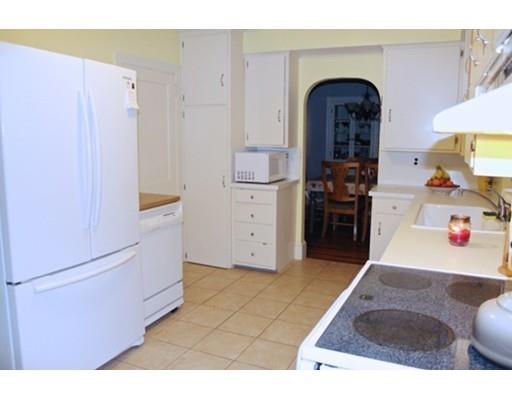 530 Florence St, Fall River, MA 02720 photo 9