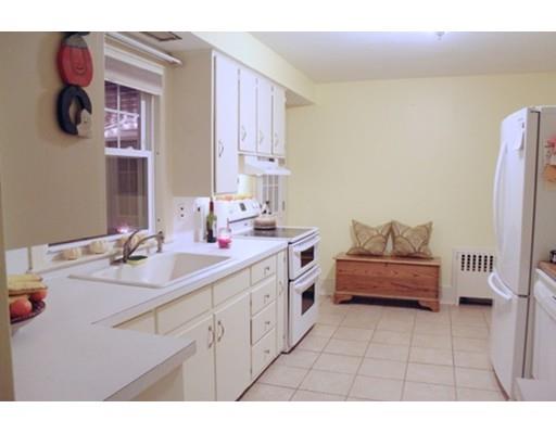 530 Florence St, Fall River, MA 02720 photo 7