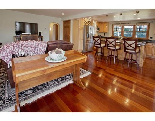 5 Corning St, Beverly, MA 01915 photo 5