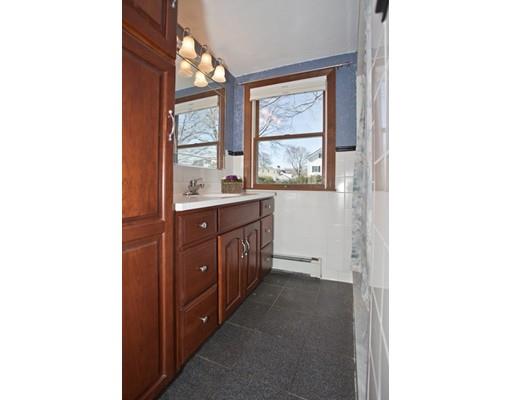 5 Corning St, Beverly, MA 01915 photo 9
