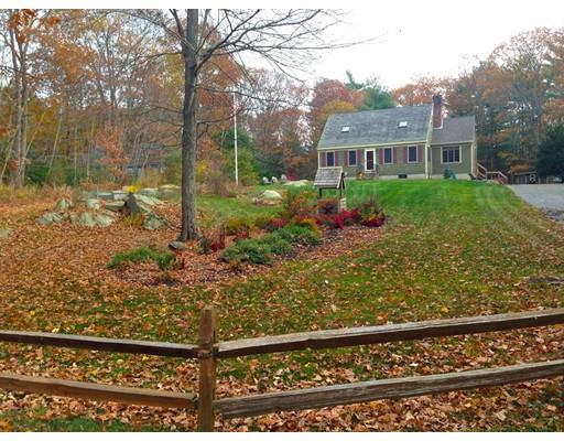 252 Leavitt St, Hingham, MA 02043 photo 1