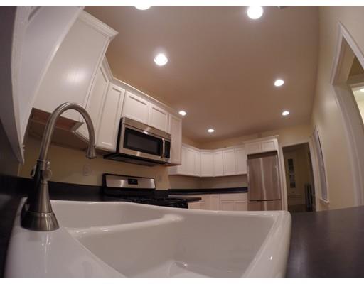 24 Ionia St, Springfield, MA 01109 photo 7