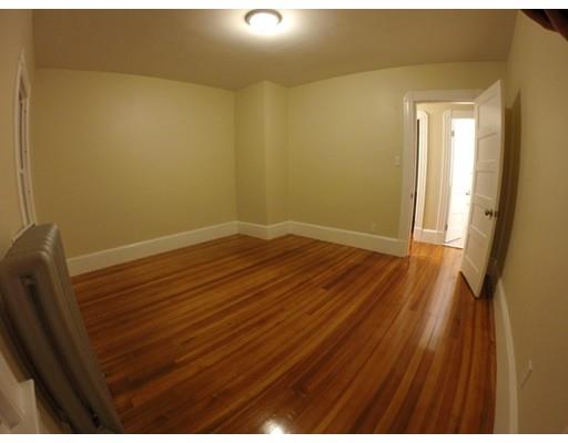 24 Ionia St, Springfield, MA 01109 photo 16