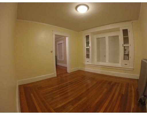 24 Ionia St, Springfield, MA 01109 photo 10