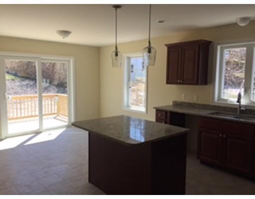 82 Bailey St, Fall River, MA 02724 photo 2