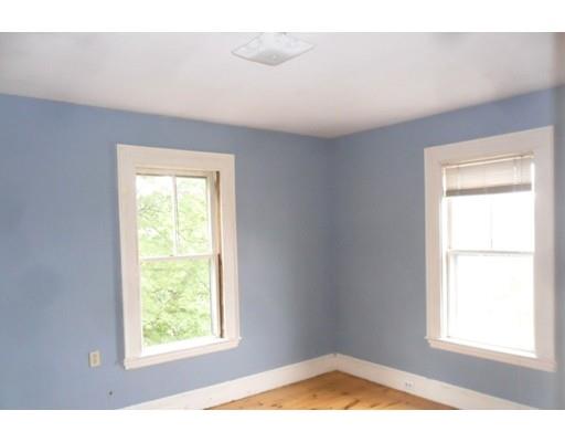 13 Harrison Ave, Gloucester, MA 01930 photo 9