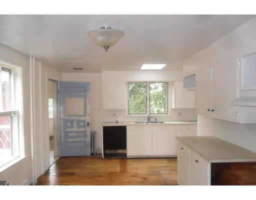 13 Harrison Ave, Gloucester, MA 01930 photo 5