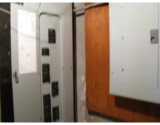 37 Reed St, Chicopee, MA 01020 photo 11