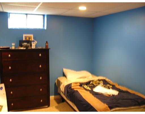 37 Reed St, Chicopee, MA 01020 photo 10