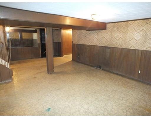 13 Wales Ct, Springfield, MA 01104 photo 13