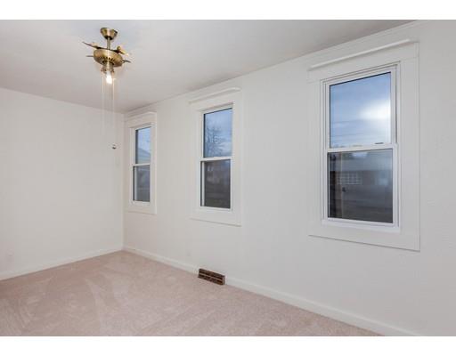 35 Cochran St, Chicopee, MA 01020 photo 12