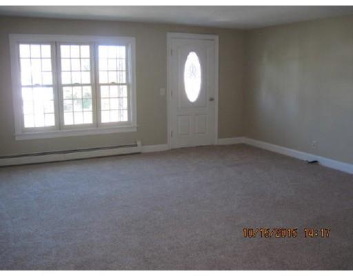 32 Randall St, Worcester, MA 01606 photo 4