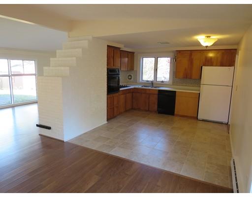 25 Radcliff Rd, Beverly, MA 01915 photo 2