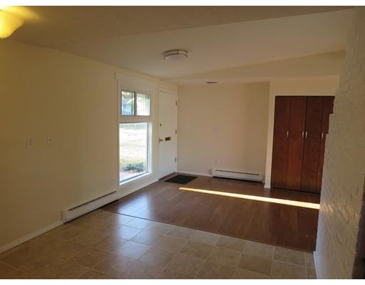 25 Radcliff Rd, Beverly, MA 01915 photo 3