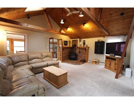 38 Taft Ave, Mendon, MA 01756 photo 10