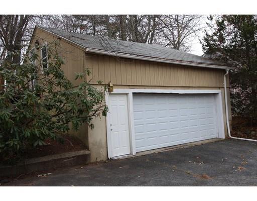 38 Taft Ave, Mendon, MA 01756 photo 4